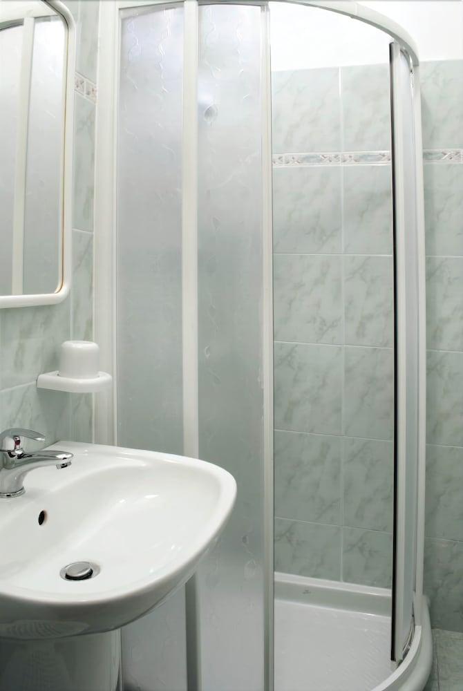 Hotel Tre Grazie Rimini Kültér fotó