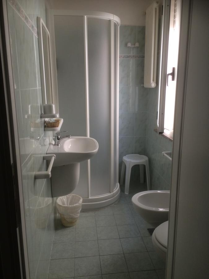 Hotel Tre Grazie Rimini Kültér fotó