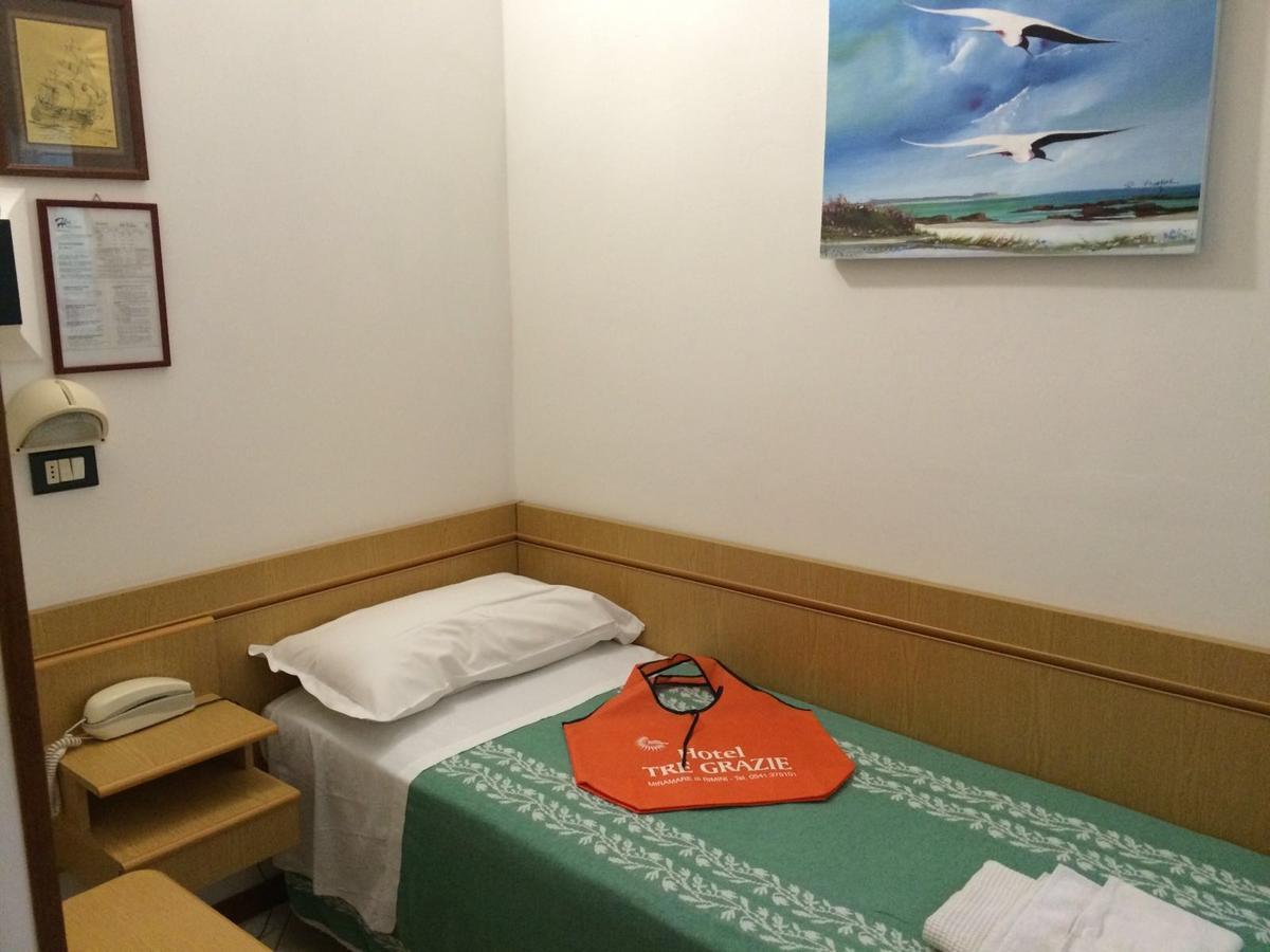 Hotel Tre Grazie Rimini Kültér fotó